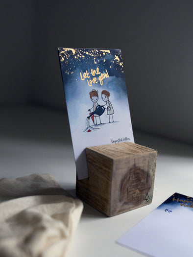 Let the love grow - Light edition Valentine's day gift box.